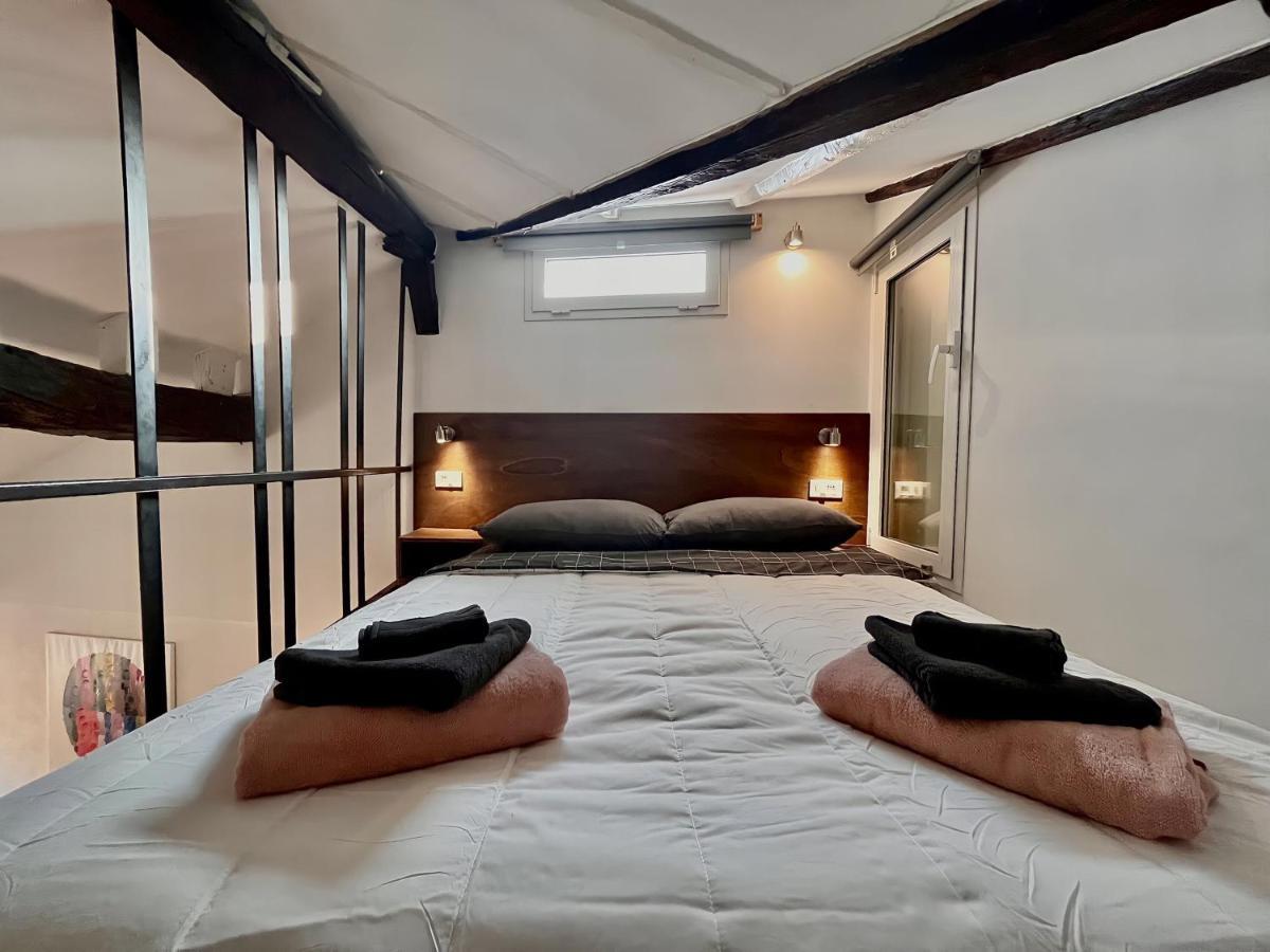 Piazza Pontida Modern Loft Bergamoアパートメント エクステリア 写真